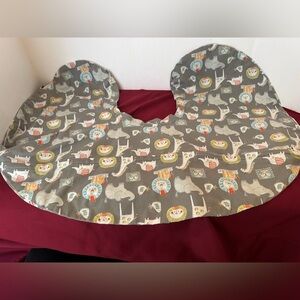 Boppy Nursing U Pillow Cover Animal/Safari Zipper Closure
